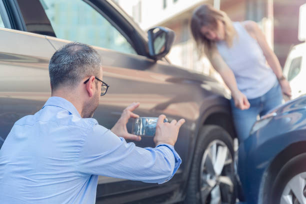 Professional Auto Insurance Quotes technician working in Pine Ridge, SD